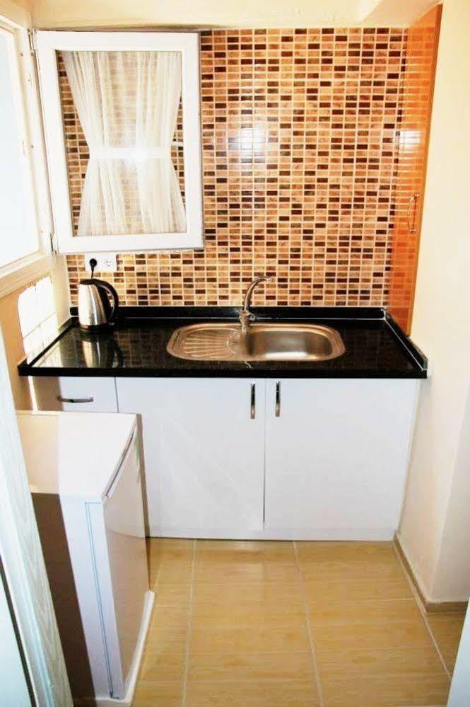 Mavi Butik Apart Чешме Екстер'єр фото